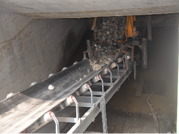 宜昌澤昱時(shí)產(chǎn)500-700噸/小時(shí)卵石洗砂破碎系統(tǒng)，每小時(shí)洗原砂300噸，破碎卵石+整形及機(jī)制砂300-400噸